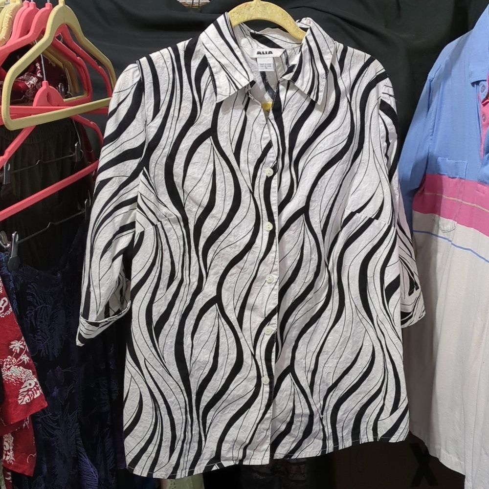 Alia black and white top size 12 #22